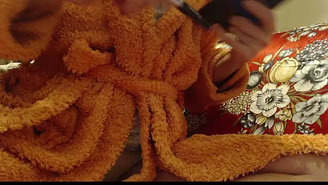 larawet online show from January 14, 2025, 12:54 am