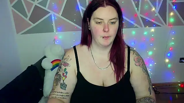 JoyceKyra91 online show from January 26, 2025, 5:02 pm