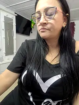 Snapshot of Ameliarizo chatting on January 17, 2026, 12:15 am Ameliarizo online show from January 17, 2026, 12:15 am