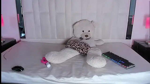 Snapshot of valentina_fi chatting on November 4, 2025, 12:53 pm valentina fi online show from November 4, 2025, 12:53 pm