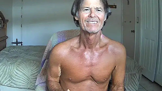 Snapshot of nakeedcowboi65 chatting on April 21, 2026, 8:59 pm nakeedcowboi65 online show from April 21, 2026, 8:59 pm