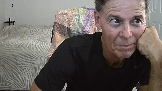 Snapshot of nakeedcowboi65 chatting on November 5, 2025, 8:01 pm nakeedcowboi65 online show from November 5, 2025, 8:01 pm