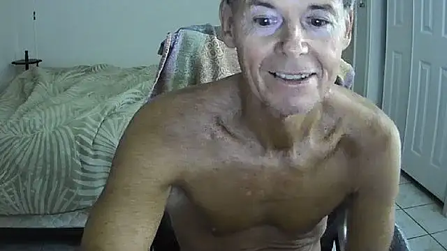 Snapshot of nakeedcowboi65 chatting on November 10, 2025, 9:47 am nakeedcowboi65 online show from November 10, 2025, 9:47 am