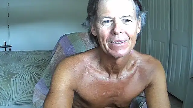 Snapshot of nakeedcowboi65 chatting on May 17, 2026, 8:20 pm nakeedcowboi65 online show from May 17, 2026, 8:20 pm