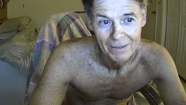 Snapshot of nakeedcowboi65 chatting on December 4, 2025, 10:31 pm nakeedcowboi65 online show from December 4, 2025, 10:31 pm