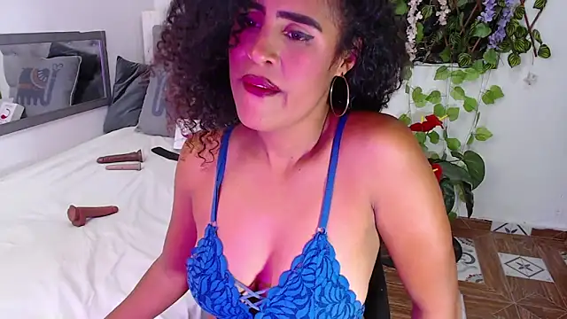 Snapshot of sweet_brunette19 chatting on February 9, 2025, 4:18 pm sweet brunette19 online show from February 9, 2025, 4:18 pm