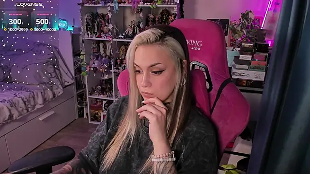 ChloeKohaku online show from January 7, 2026, 2:22 pm