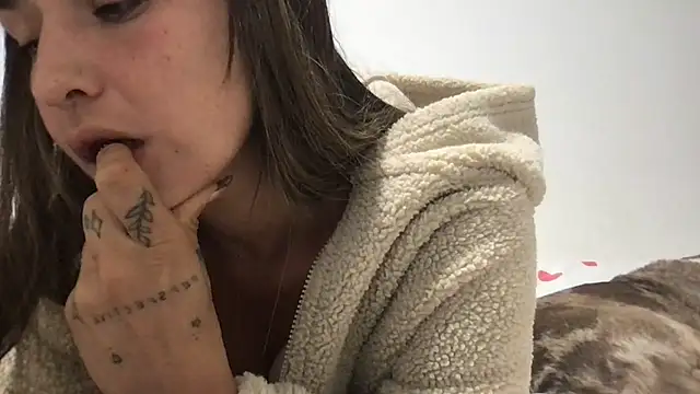 scarlettmaddison online show from November 30, 2025, 6:36 am