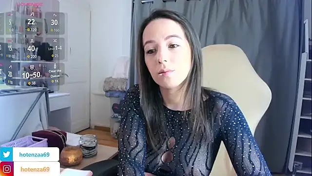 Snapshot of Hotenza69 chatting on April 30, 2026, 10:00 am Hotenza69 online show from April 30, 2026, 10:00 am
