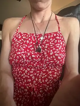 Snapshot of Heidi_Harper chatting on July 9, 2026, 4:17 pm Heidi Harper online show from July 9, 2026, 4:17 pm