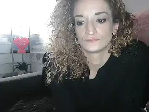 Snapshot of AshleyRain chatting on February 8, 2026, 9:07 am AshleyRain online show from February 8, 2026, 9:07 am