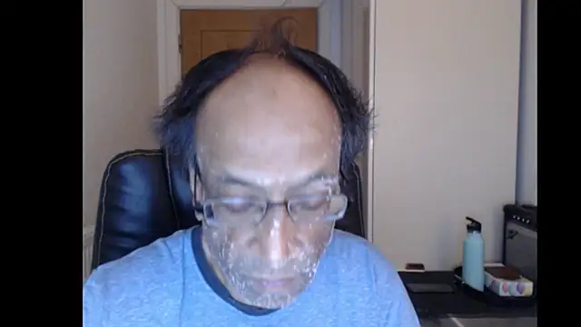 rauncher1 online show from April 11, 2026, 8:51 am