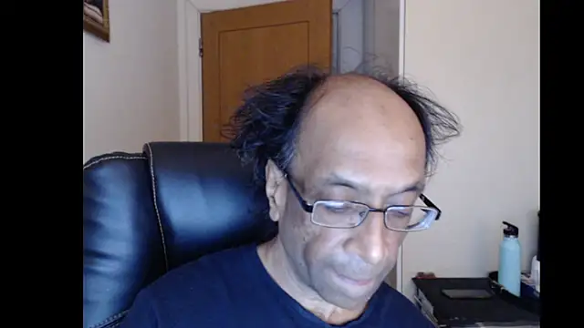 Snapshot of rauncher1 chatting on July 14, 2026, 8:19 am rauncher1 online show from July 14, 2026, 8:19 am