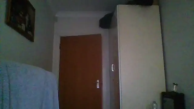 rauncher1 online show from November 3, 2025, 9:35 am