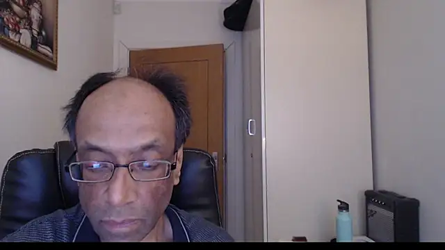 rauncher1 online show from February 18, 2026, 9:50 am