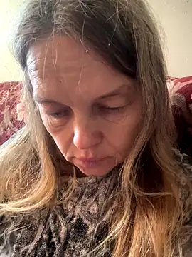 Susanel online show from November 5, 2025, 12:30 pm