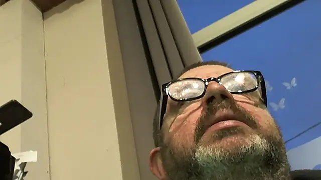 Snapshot of neegrr chatting on January 13, 2026, 7:12 am neegrr online show from January 13, 2026, 7:12 am