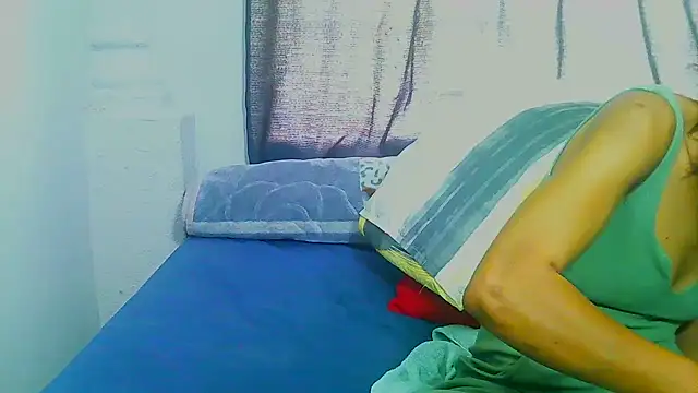 Snapshot of freaky_naughty chatting on October 11, 2025, 11:44 am freaky naughty online show from October 11, 2025, 11:44 am