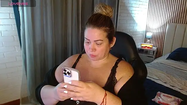 bella savati online show from February 20, 2026, 9:17 pm