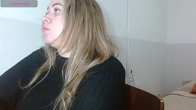 Snapshot of bella_savati chatting on September 27, 2025, 1:12 am bella savati online show from September 27, 2025, 1:12 am