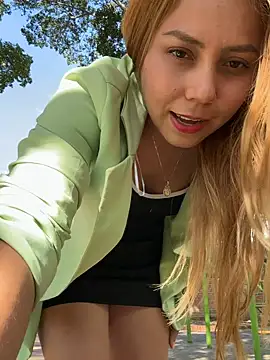 Brittanyrosexx online show from October 4, 2025, 8:21 pm