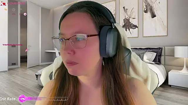 Snapshot of Victoria_Romans chatting on December 3, 2025, 4:02 am Victoria Romans online show from December 3, 2025, 4:02 am