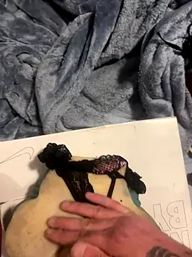 cumgitsumdic online show from December 15, 2025, 9:26 am