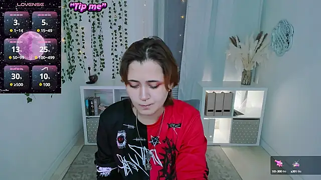 Alexa Lexi  online show from March 5, 2025, 3:40 pm