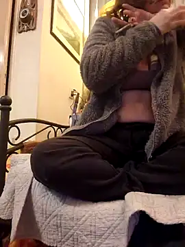 Cutegirlforyou online show from January 18, 2025, 7:17 am