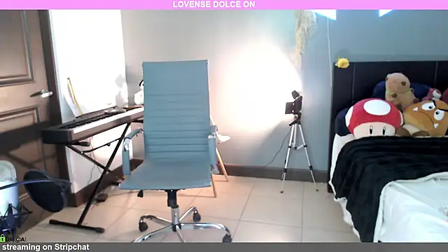 minarocket  online show from January 9, 2025, 4:28 pm