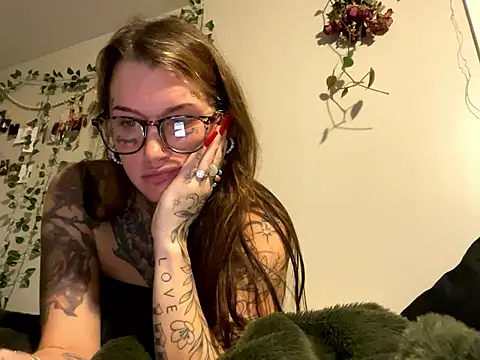 lexymarie online show from January 11, 2026, 1:23 am