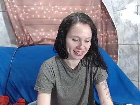 Snapshot of Venusluxodomme chatting on November 11, 2025, 11:09 pm Venusluxodomme online show from November 11, 2025, 11:09 pm