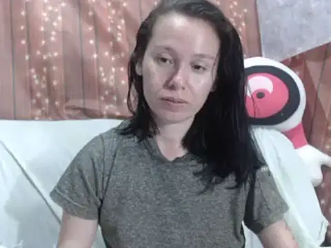 Venusluxodomme online show from February 5, 2026, 3:24 am