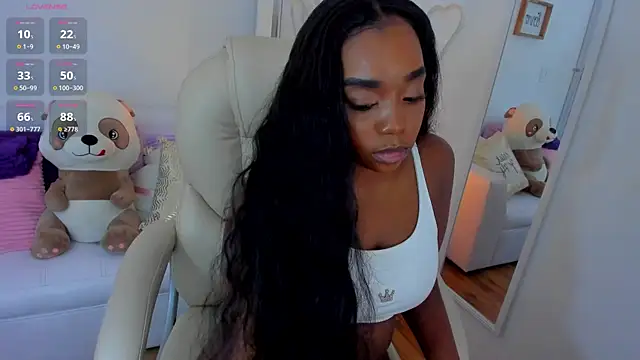 Snapshot of zobe_love chatting on March 19, 2025, 7:17 pm zobe love online show from March 19, 2025, 7:17 pm