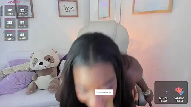 Snapshot of zobe_love chatting on July 24, 2026, 4:36 pm zobe love online show from July 24, 2026, 4:36 pm