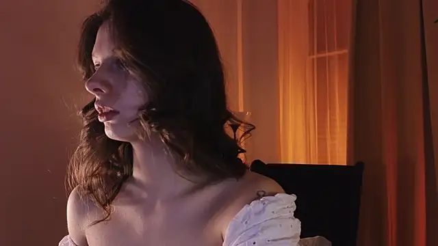 MelodyKey online show from December 15, 2024, 3:31 pm