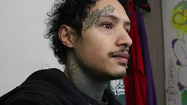 trieone online show from October 30, 2025, 8:56 am