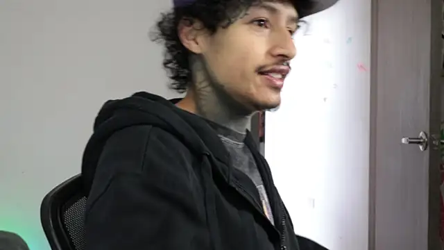 trieone online show from March 29, 2026, 2:08 pm