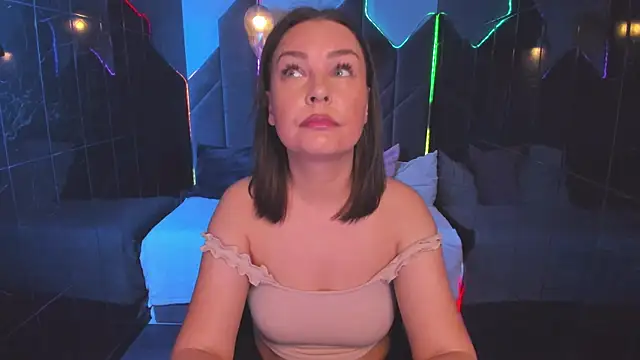 Snapshot of MilenaMellow chatting on November 5, 2025, 8:34 pm MilenaMellow online show from November 5, 2025, 8:34 pm