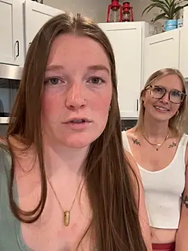 PussiesnCream  online show from September 25, 2025, 3:51 pm