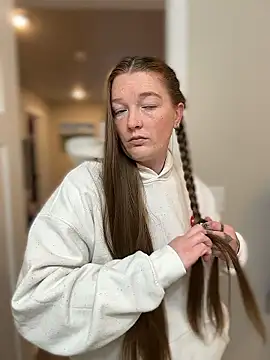 PussiesnCream  online show from January 15, 2026, 4:32 pm