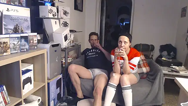 Snapshot of DirtySexGames@xh chatting on January 13, 2025, 2:28 am DirtySexGamesxh online show from January 13, 2025, 2:28 am