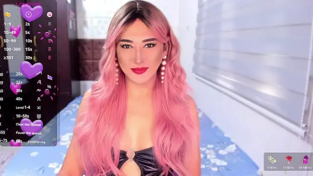 Snapshot of ShainaMori chatting on September 22, 2025, 4:29 am ShainaMori online show from September 22, 2025, 4:29 am