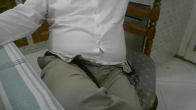 Snapshot of polloiw chatting on October 23, 2025, 12:48 pm polloiw online show from October 23, 2025, 12:48 pm