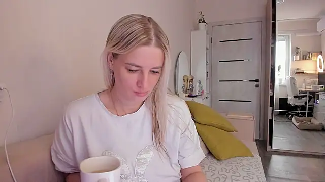 HILT ON online show from November 4, 2025, 4:49 am