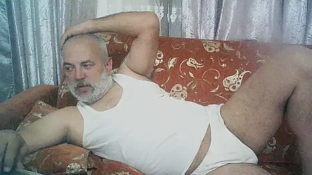 Snapshot of husoizmir chatting on March 14, 2025, 8:17 pm husoizmir online show from March 14, 2025, 8:17 pm