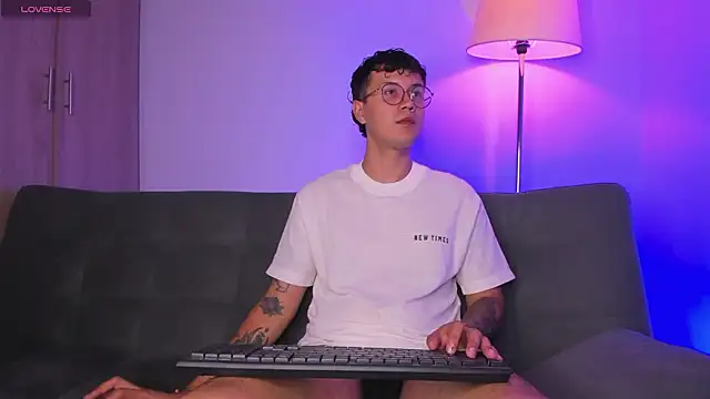 LeaneSeb online show from March 7, 2026, 1:12 am