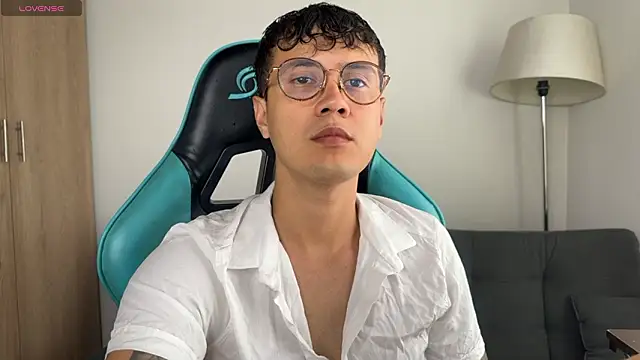 LeaneSeb online show from March 9, 2026, 6:33 pm