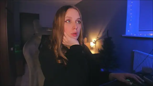 Snapshot of Rachel_Ro chatting on December 16, 2024, 1:21 am Rachel Ro online show from December 16, 2024, 1:21 am