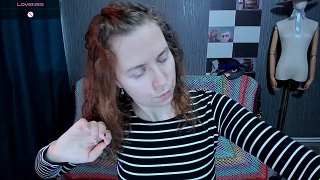 Snapshot of pa1e_pr1ncess chatting on October 31, 2025, 7:05 am pa1e pr1ncess online show from October 31, 2025, 7:05 am